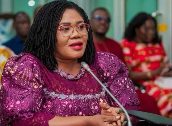 Naa Momo - MOG